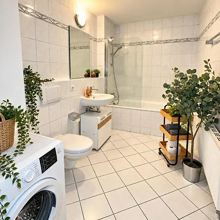 Grüne Oase An Der Karli Mit Terrasse, 2 Barrierefrei Apartment