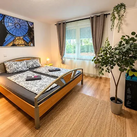 Grüne Oase An Der Karli Mit Terrasse, 2 Barrierefrei Apartment Leipzig