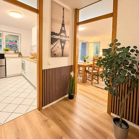 Grüne Oase An Der Karli Mit Terrasse, 2 Barrierefrei Apartment *